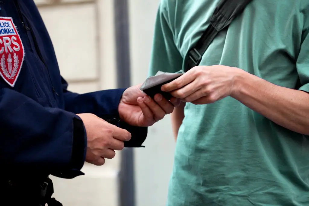 contrôle identité requis par le procureur droits